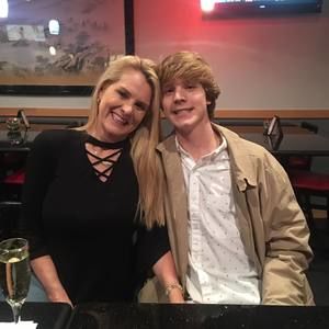 Meet your Posher, Lydia